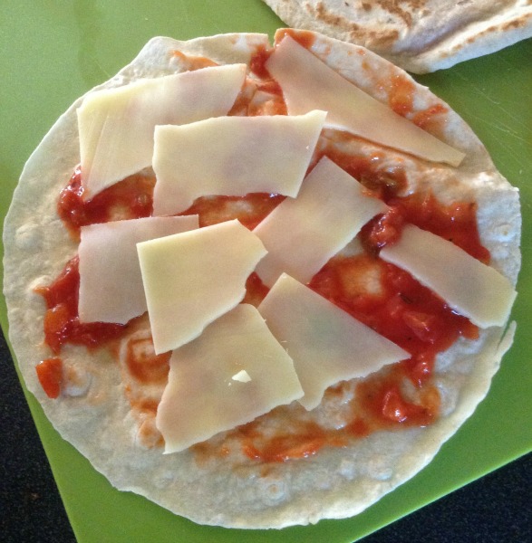 easy lunchtime quesadillas