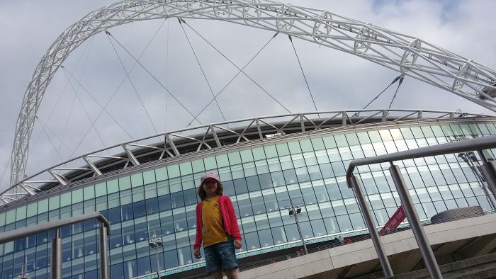 H outside Wembley
