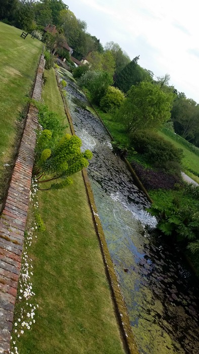 Loseley Park moat