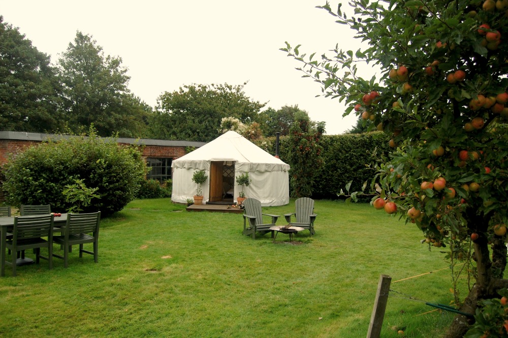 Short Essex Family Break Woodpecker Yurt, Essex