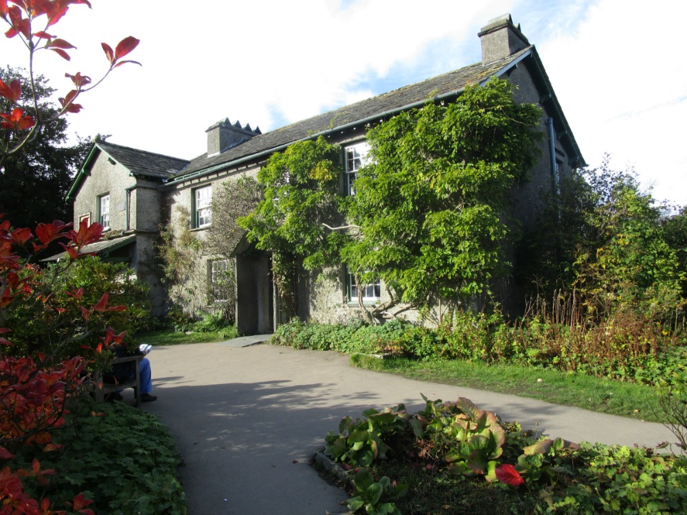 Beatrix Potter and the Lake District - Hill Top from the outside