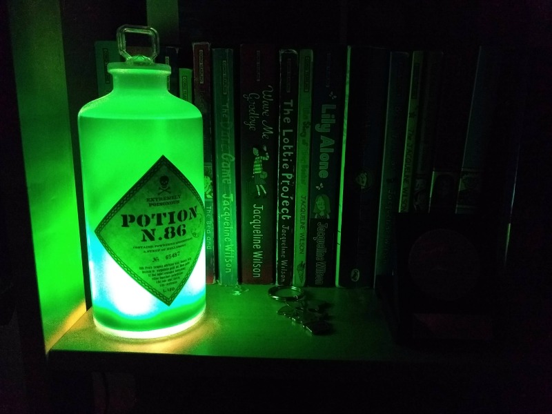 Harry Potter Potion no 86 colour light in green